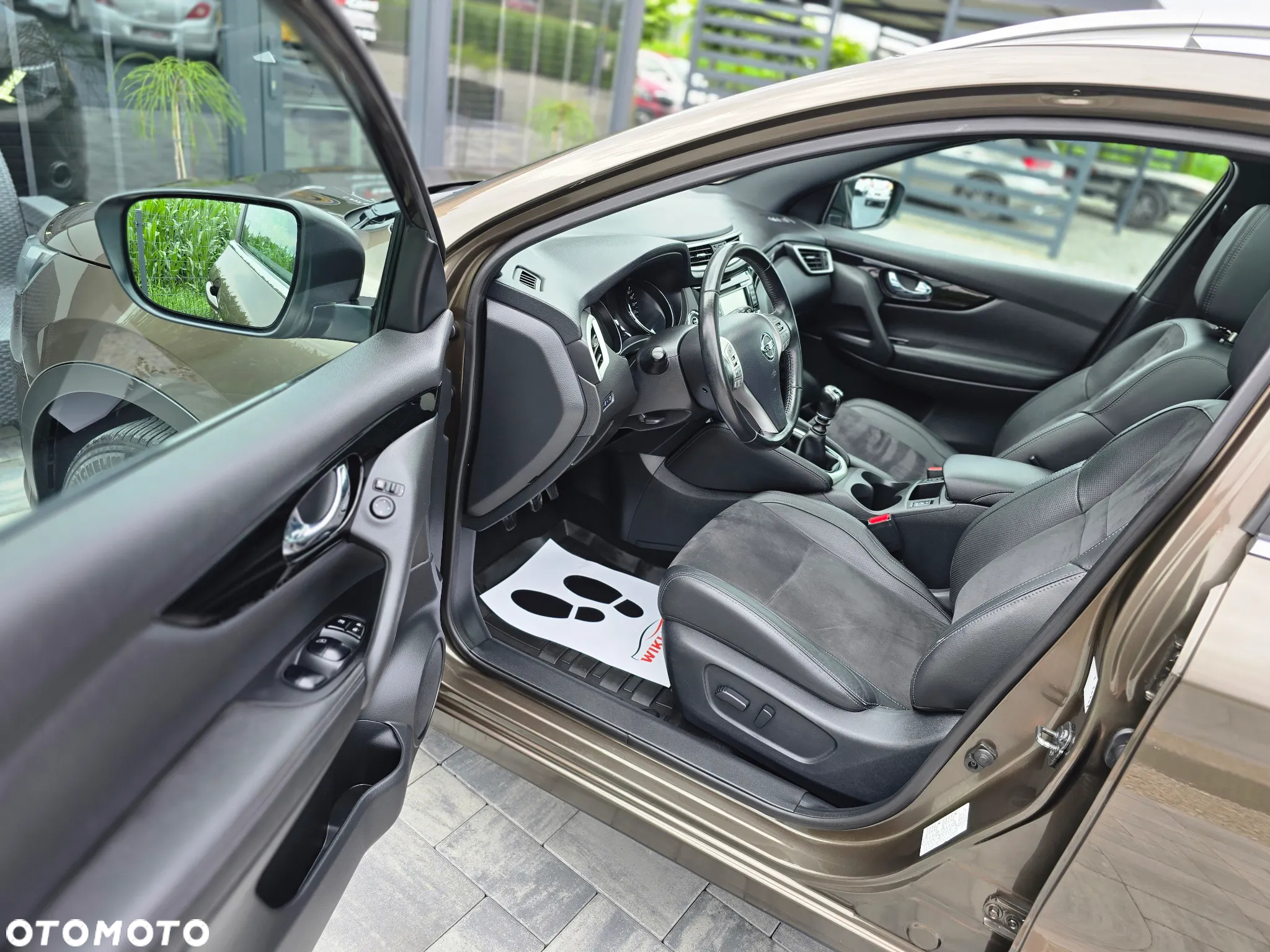 Nissan Qashqai 1.6 DIG-T N-Vision - 22