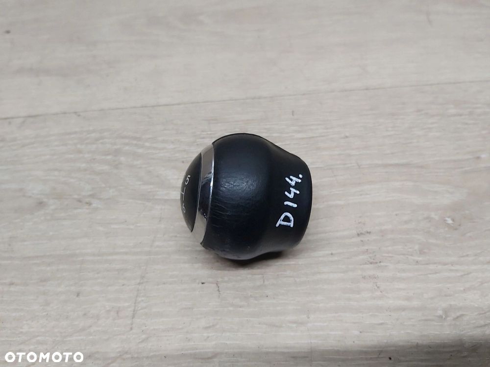 Toyota Auris II Yaris III Corolla E16 E15 gałka zmiany biegów 6B - 4