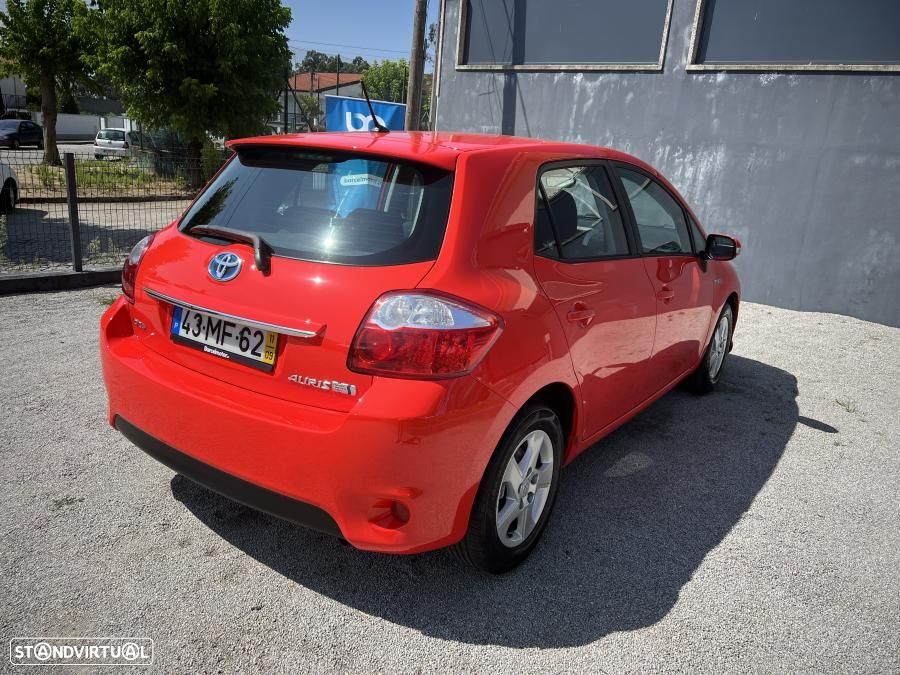 Toyota Auris 1.8 HSD - 6