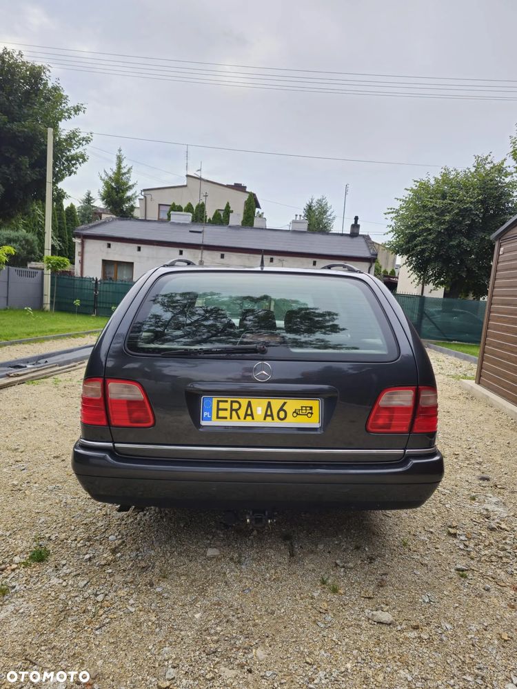 Mercedes-Benz Klasa E 420 T Avantgarde - 8