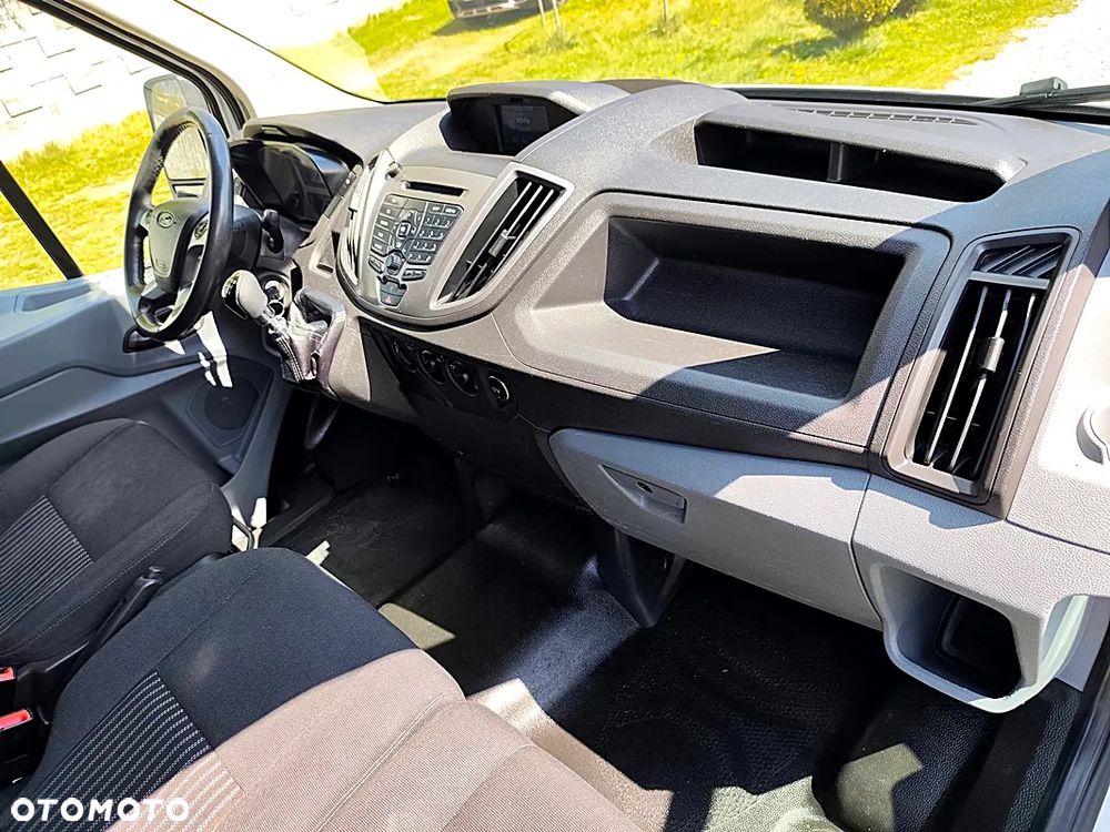 Ford Transit - 27