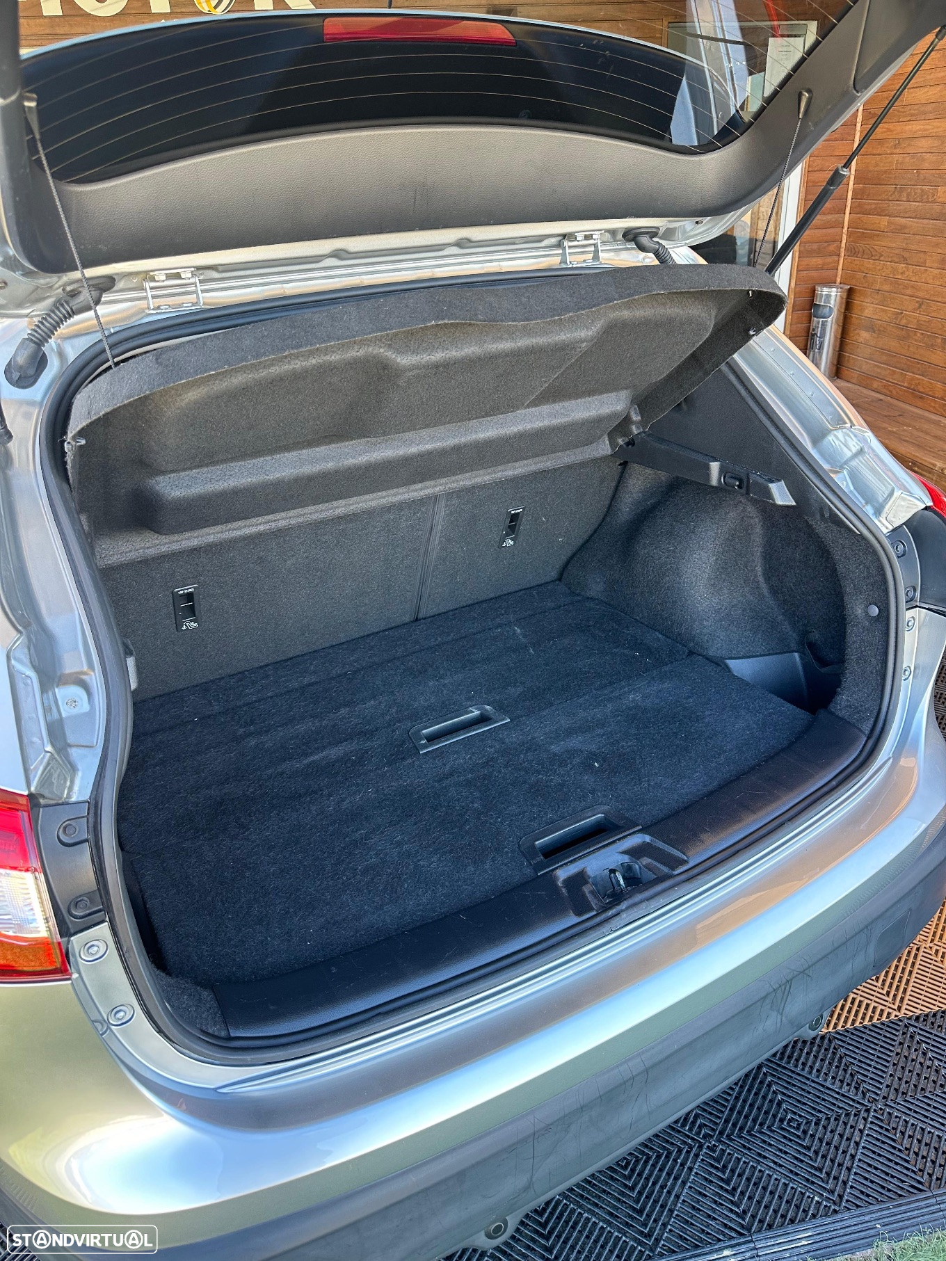 Nissan Qashqai 1.5 dCi N-Connecta 18 RS+PS - 8