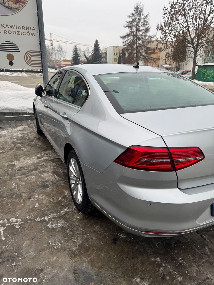 Volkswagen Passat 2017 photo 2