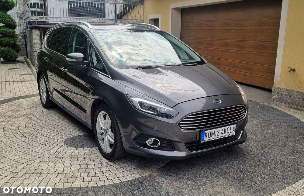 Ford S-Max - 8