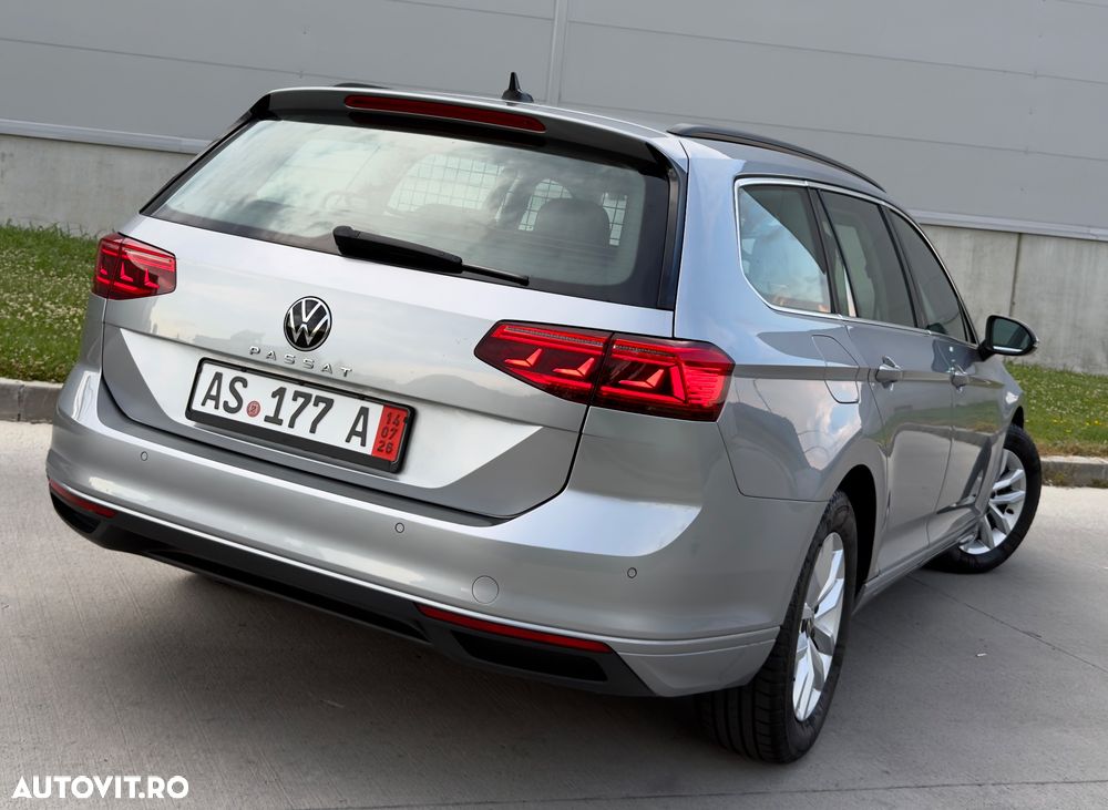 Volkswagen Passat 2.0 TDI SCR DSG Business - 4