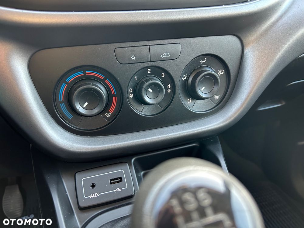 Fiat Doblo 1.4 16V Easy - 21