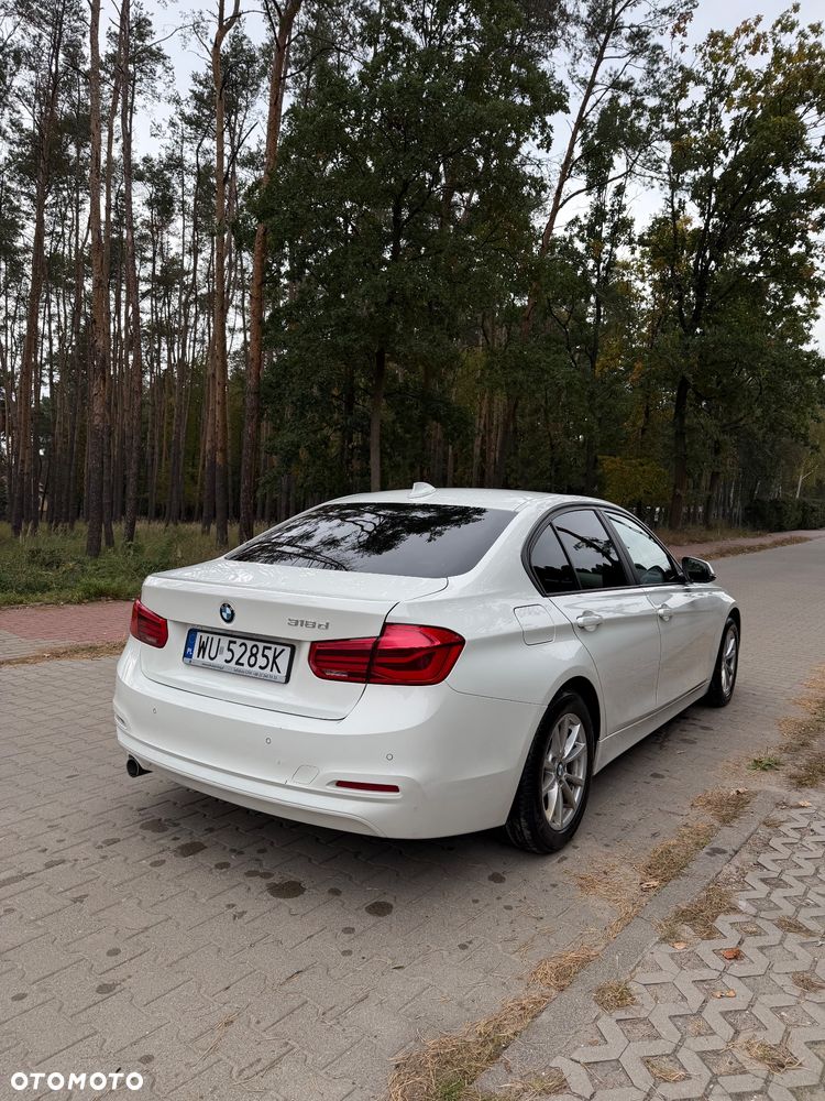BMW Seria 3 318d - 6