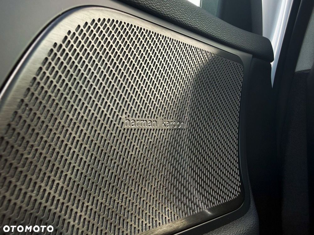 Volvo V60 Cross Country Plus B5 B AWD - 14