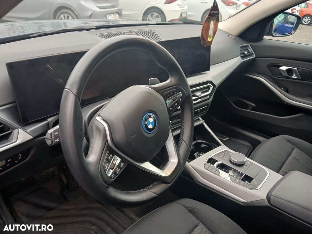 BMW Seria 3 330e iPerformance Advantage - 7