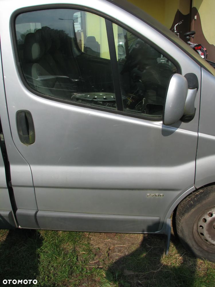 DRZWI PRAWY PRZÓD OPEL VIVARO A RENAULT TRAFIC II L147 RP09