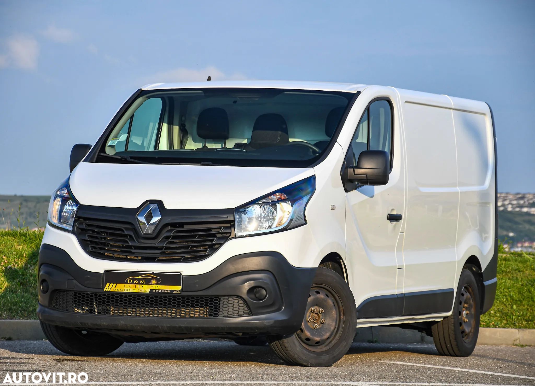 Renault TRAFIC - 1