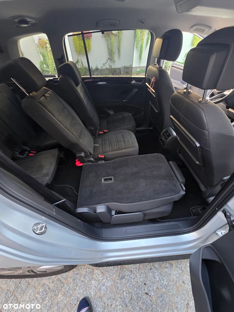 Volkswagen Touran 1.5 TSI EVO Highline DSG - 30