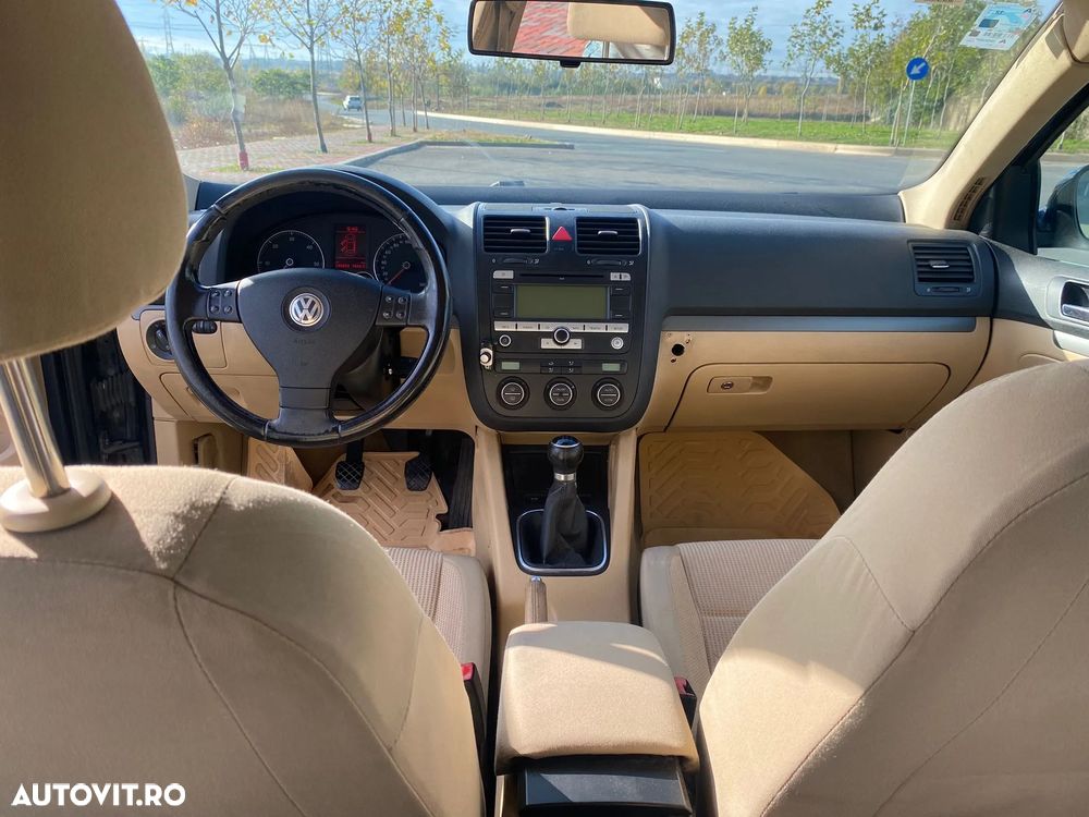 Volkswagen Jetta 2.0 TDI DPF Freestyle - 1