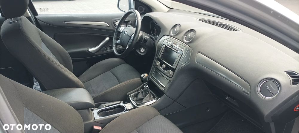 Ford Mondeo 2.0 TDCi Titanium - 10