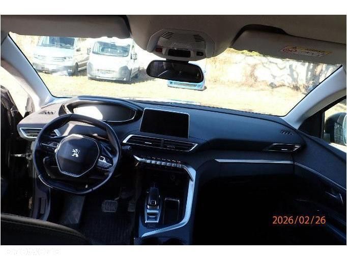 Peugeot 3008 1.6 BlueHDi Allure S&S EAT6 - 8