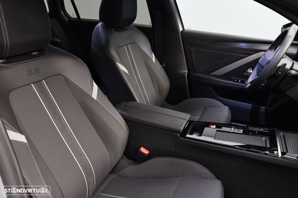 Opel Astra Sports Tourer 1.2 T GS Aut. - 20