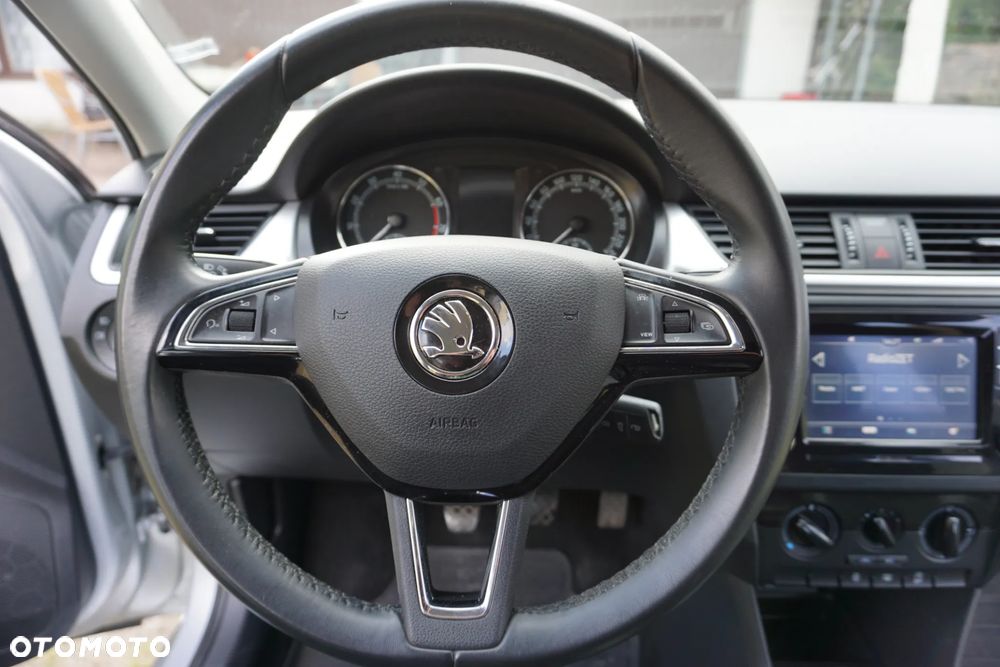 Skoda RAPID Spb 1.0 TSI Ambition - 12