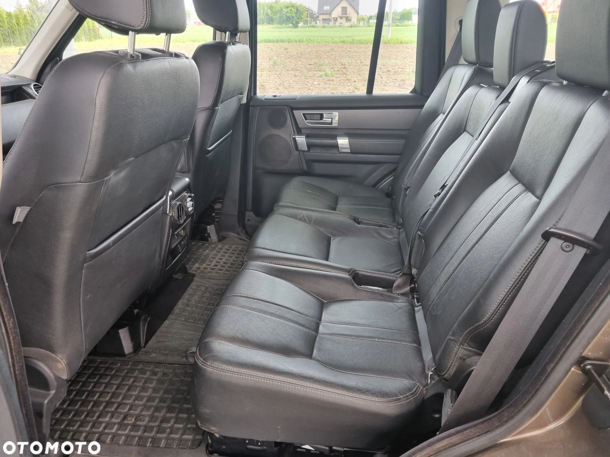 Land Rover Discovery IV 3.0D V6 HSE - 9