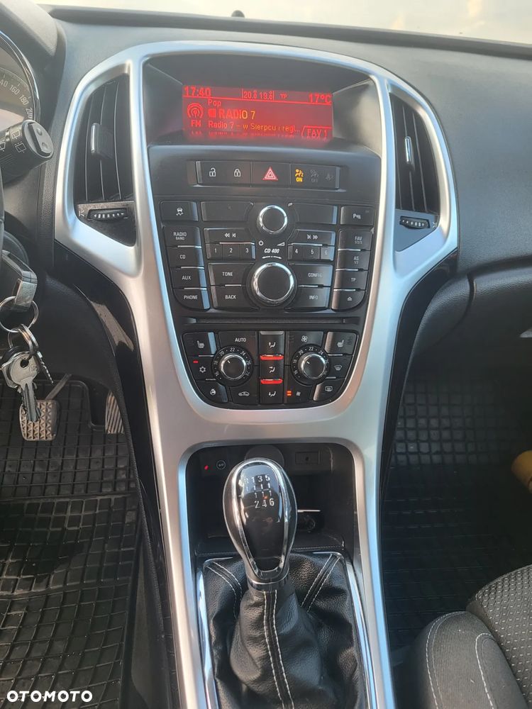Opel Astra 1.4 Turbo Sports Tourer - 13