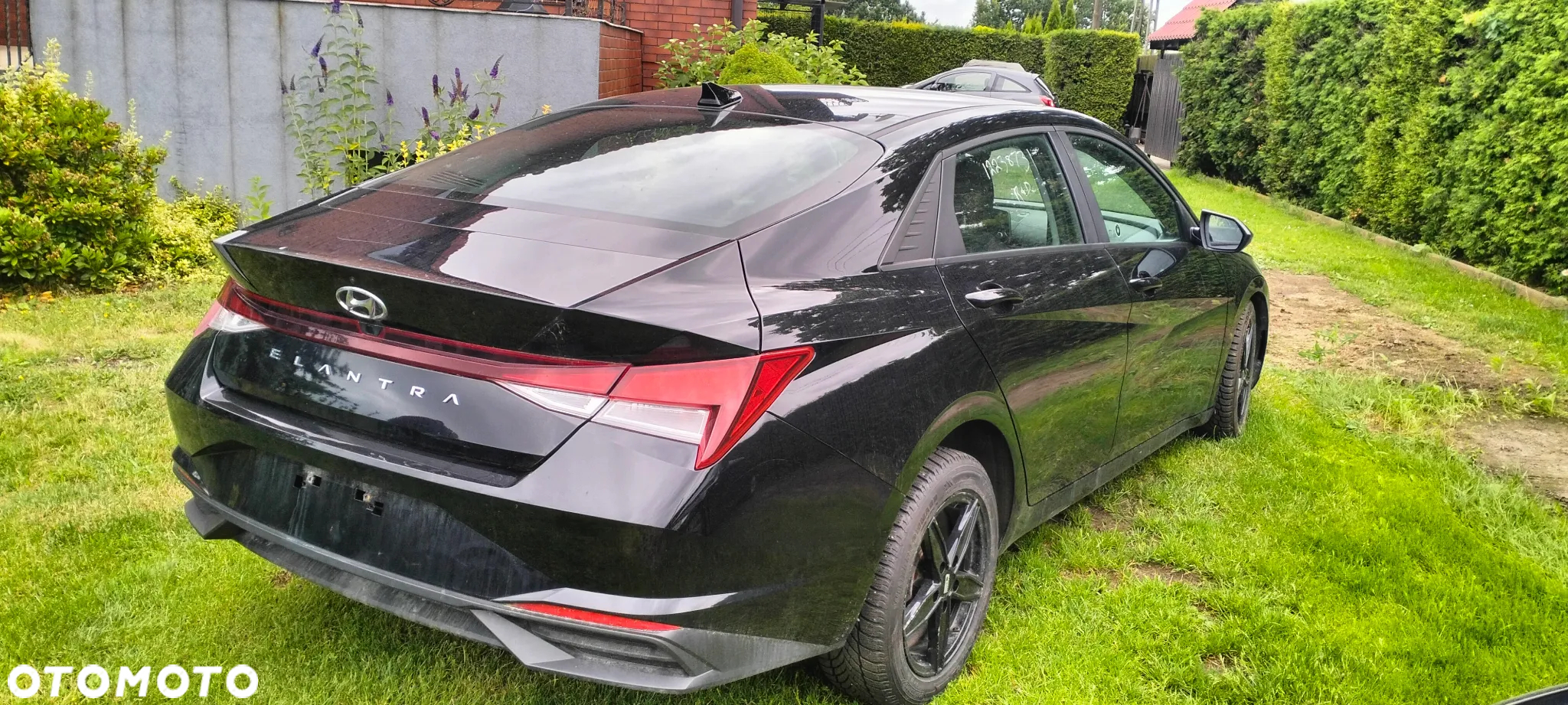 Hyundai Elantra - 6