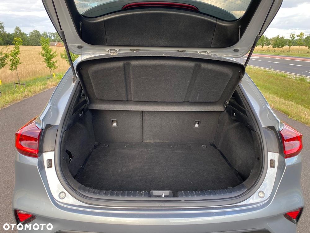 Kia XCeed 1.0 T-GDI L - 12