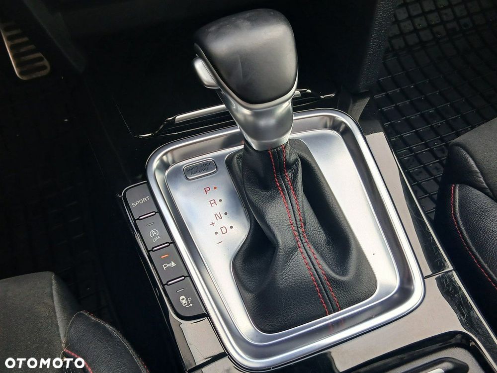 Kia ProCeed - 25