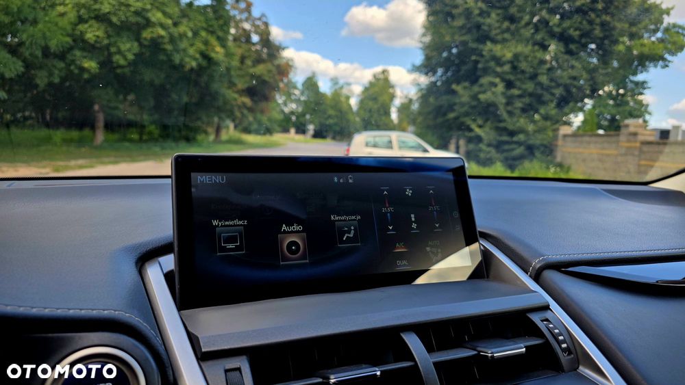 Lexus NX 300h Executive-Line - 11