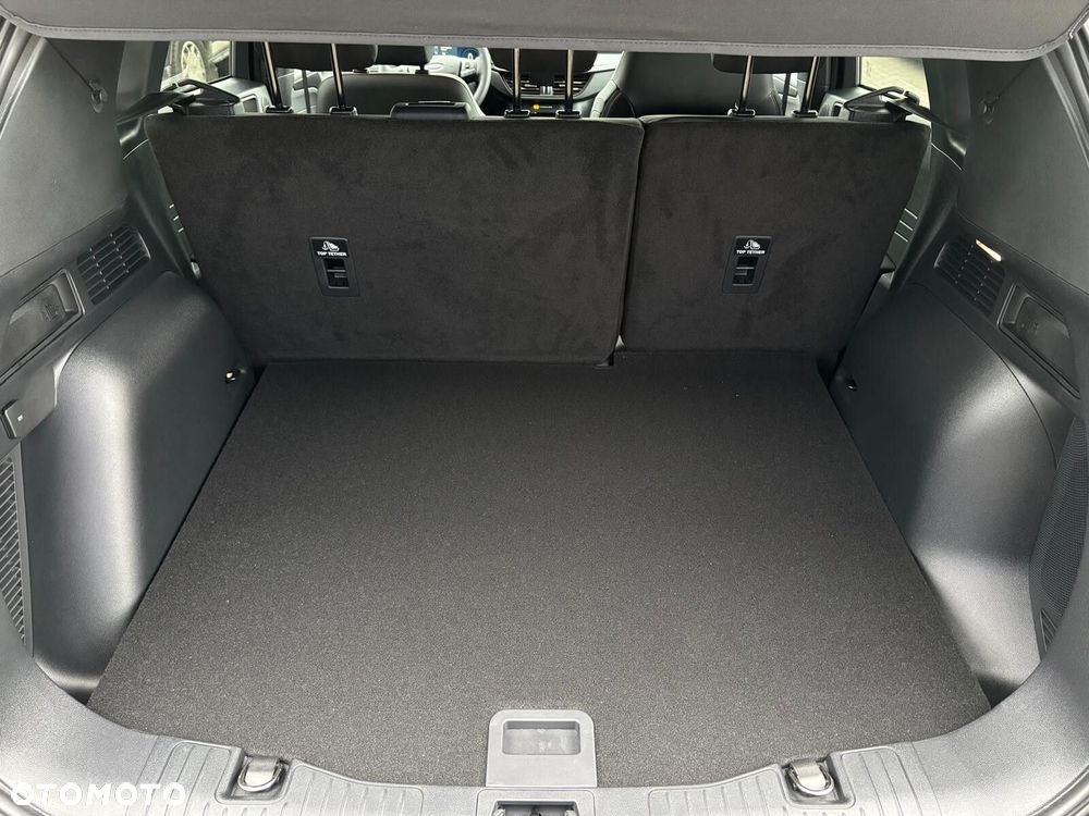 Ford Kuga - 38