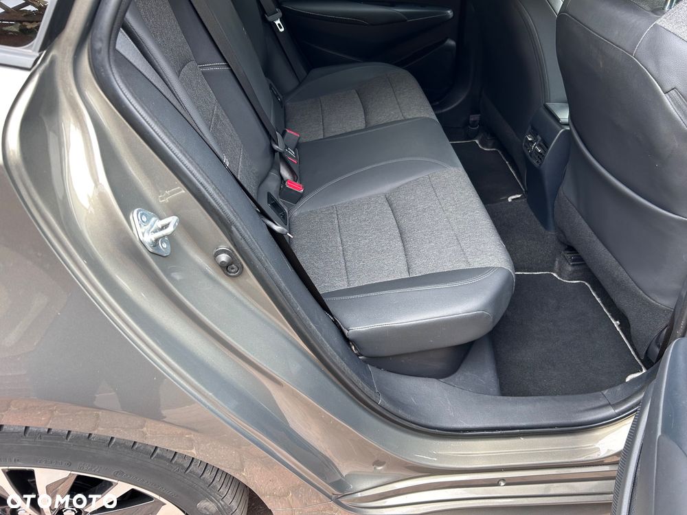 Toyota Corolla 2.0 Hybrid Style - 27