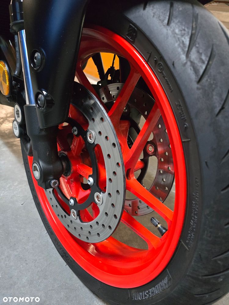 Yamaha MT - 4