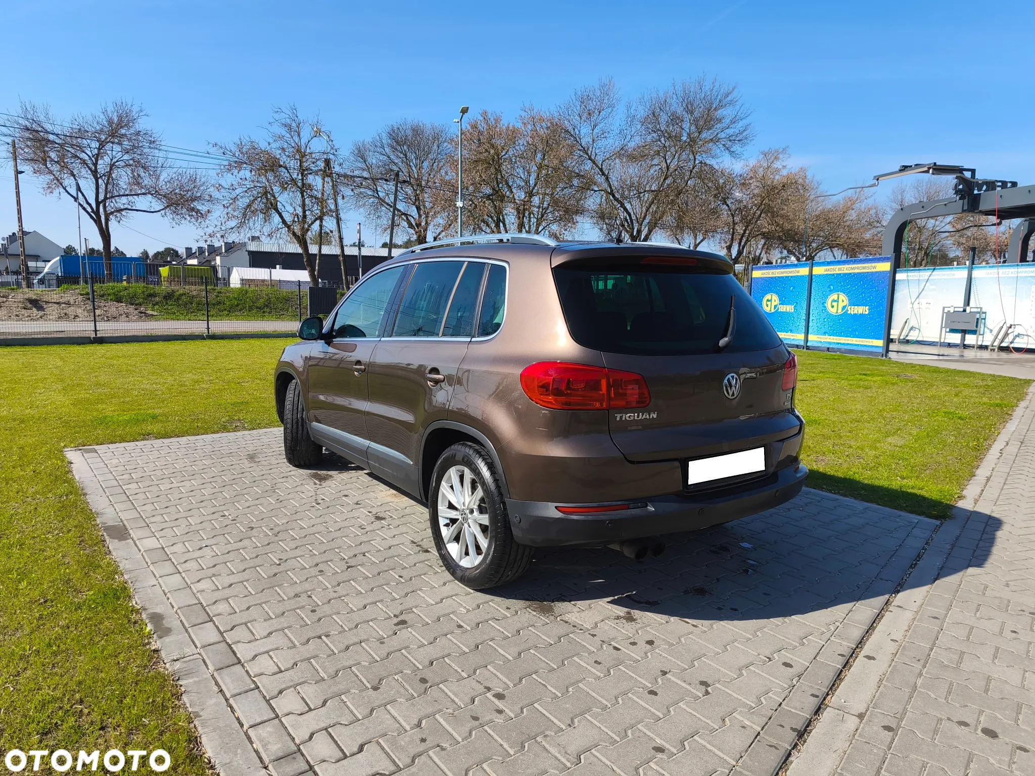 Volkswagen Tiguan - 4
