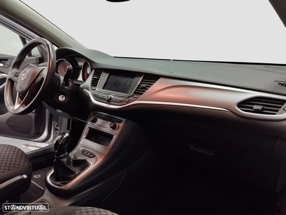 Opel Astra Sports Tourer - 7