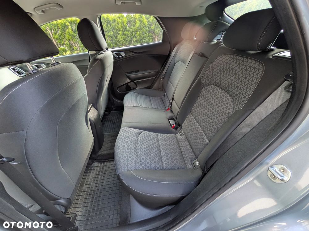Kia XCeed 1.0 T-GDI M - 17