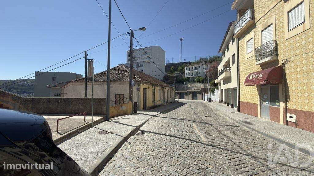 Moradia em banda em Peso da Régua e Godim de 520 m2 - Grande imagem: 3/20