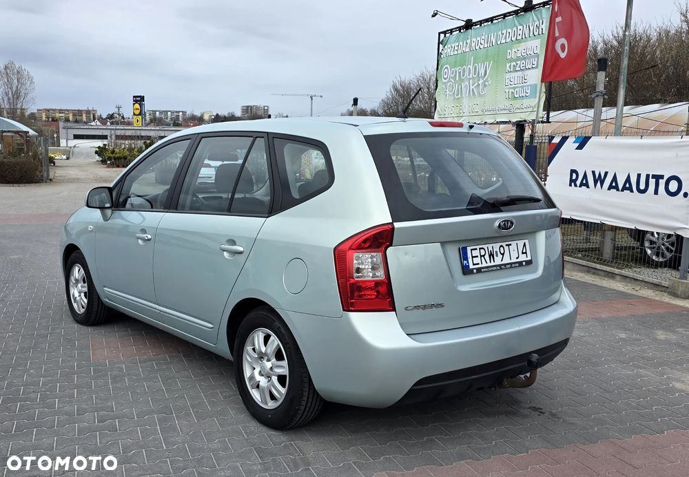 Kia Carens 2.0 CVVT LX Basis - 3