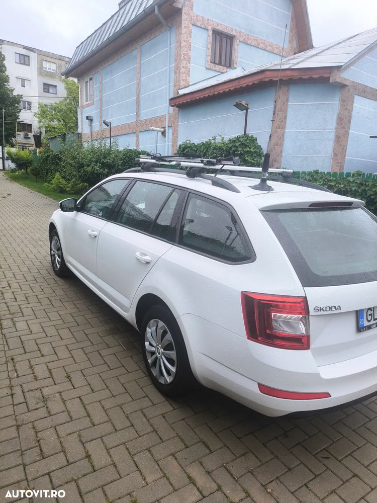 Skoda Octavia 2.0 TDI 4X4 Ambition - 4