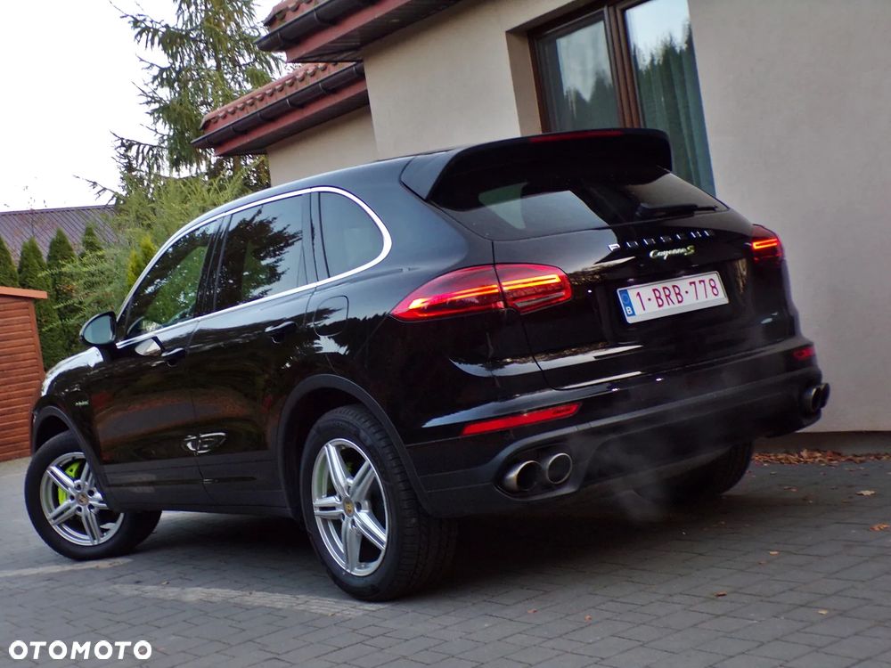 Porsche Cayenne 2015 photo 2