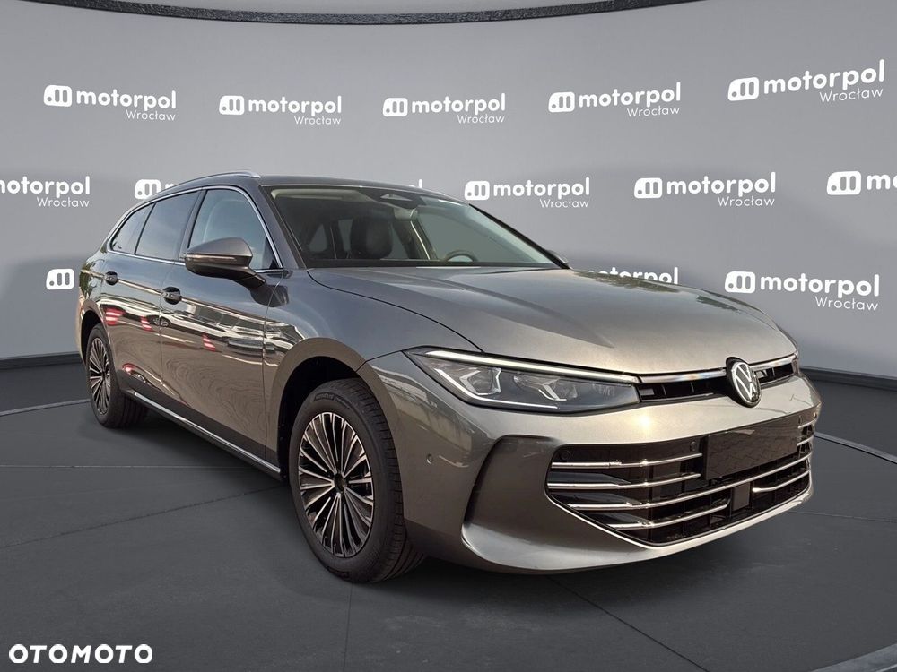 Volkswagen Passat - 12