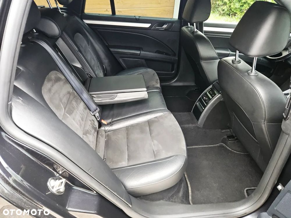 Skoda Superb 2.0 TDI Platinum DSG - 38