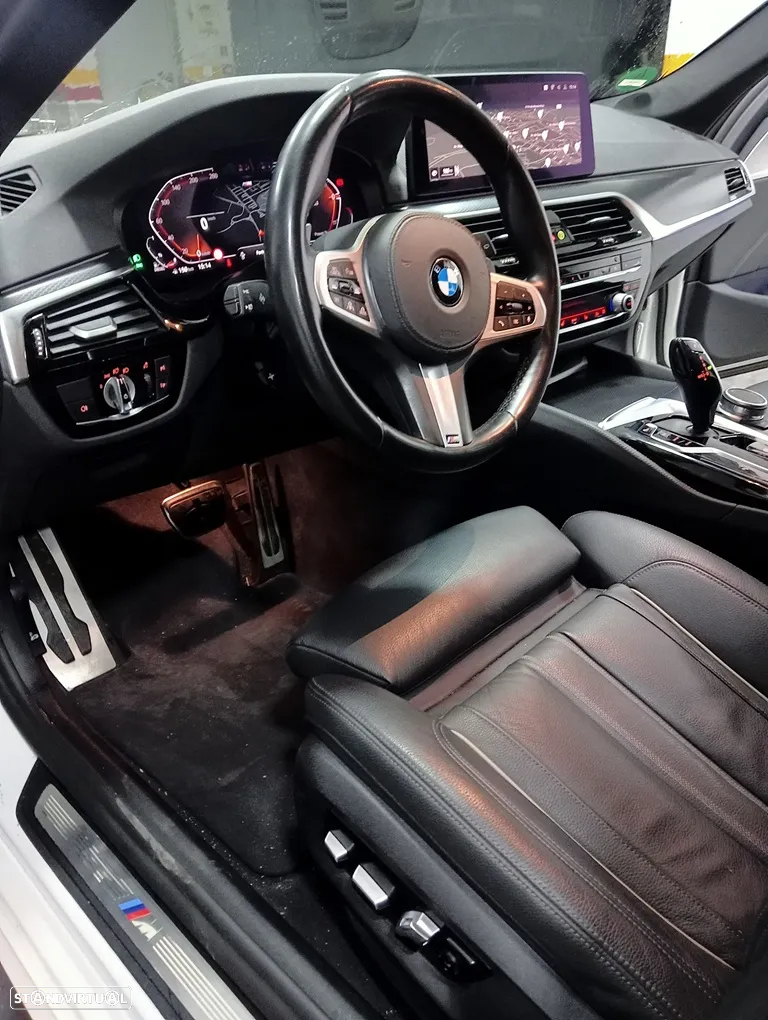 BMW 520 d Touring Aut. M Sport Edition - 16