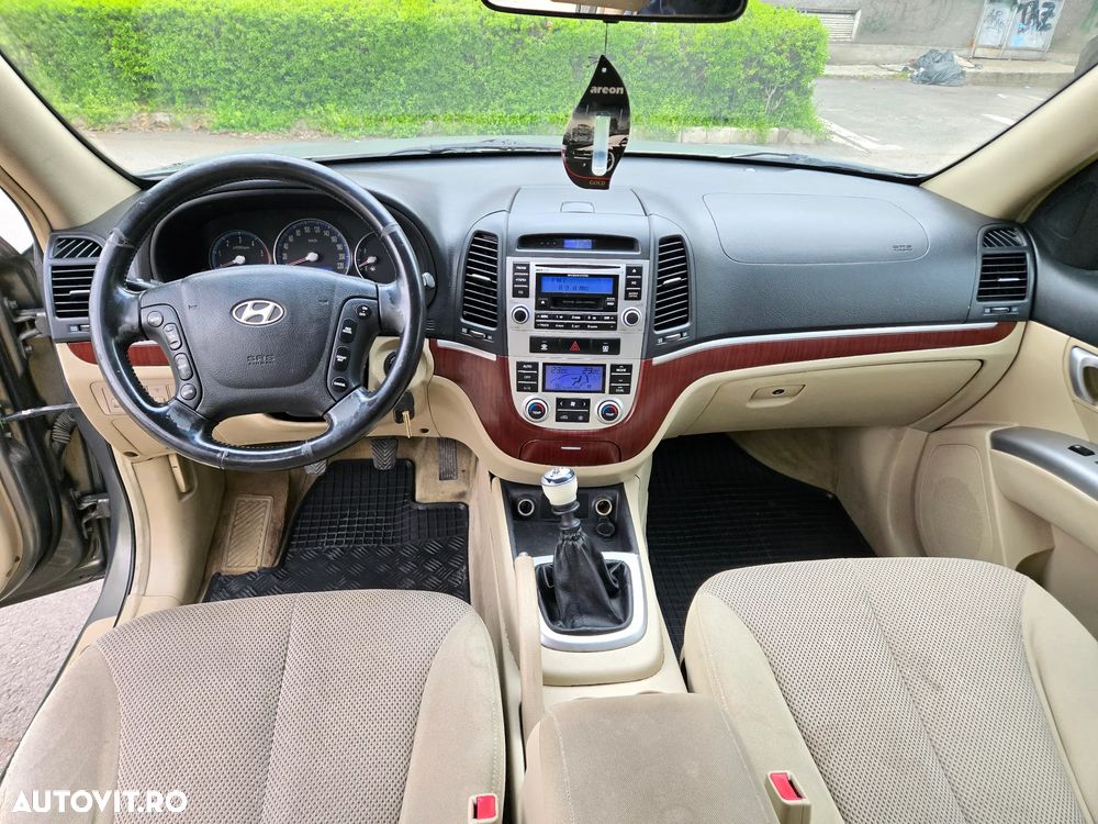 Hyundai Santa Fe 2.2 DSL VGT 5 SEATS 4WD - 10
