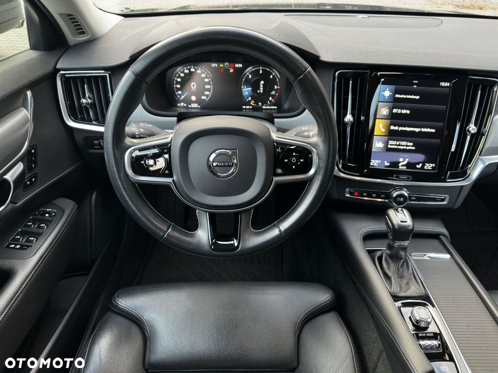 Volvo S90 - 16