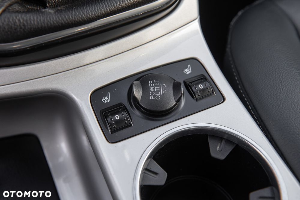 Ford Grand C-MAX - 26