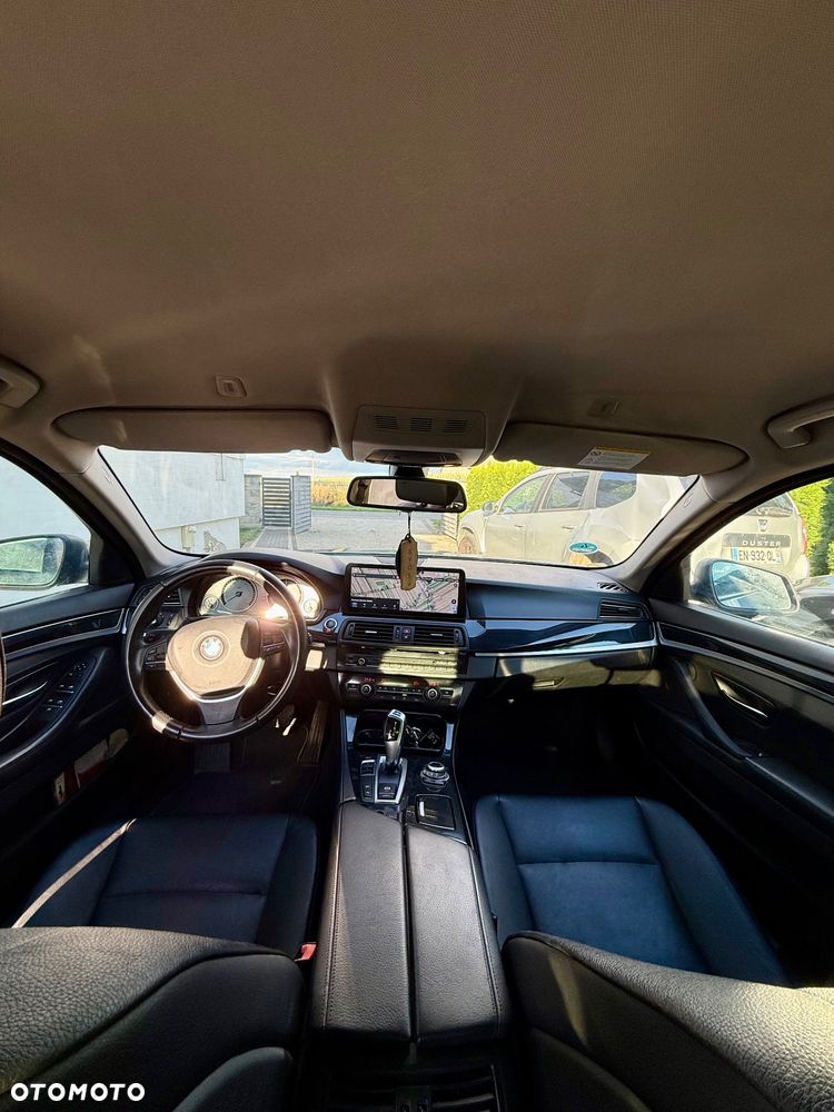 BMW Seria 5 530d xDrive - 11