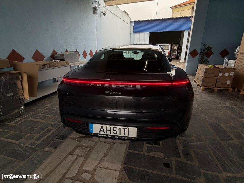 Porsche Taycan Standard - 8