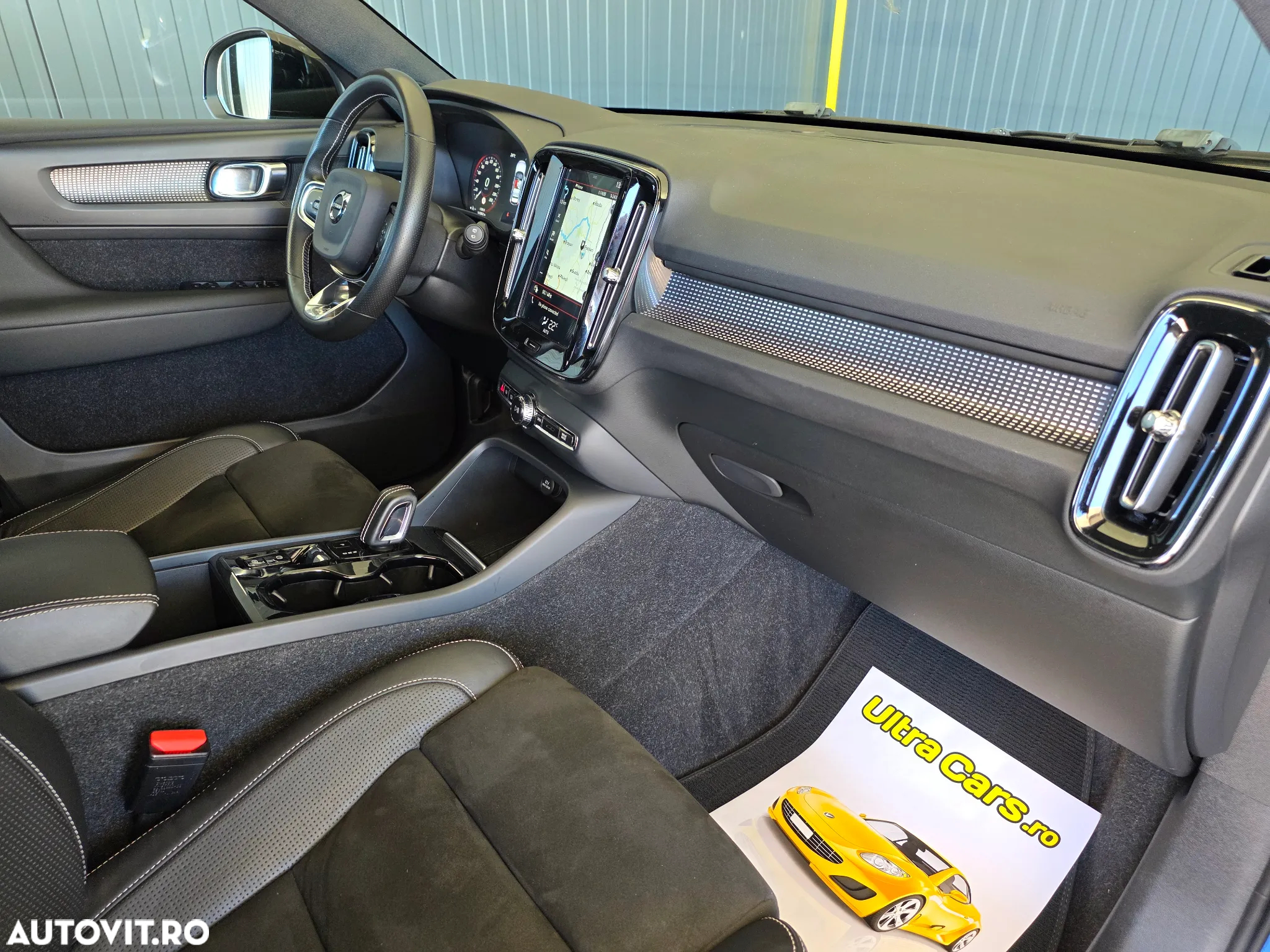 Volvo XC 40 D4 AWD Geartronic R-Design - 12