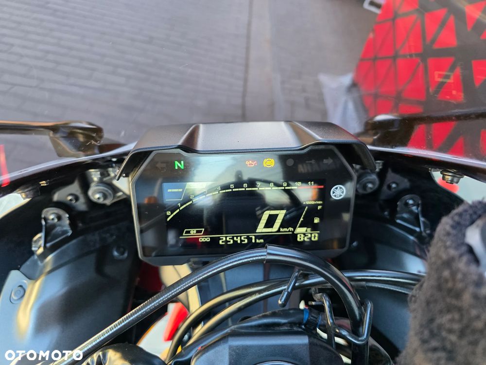 Yamaha R7 - 14