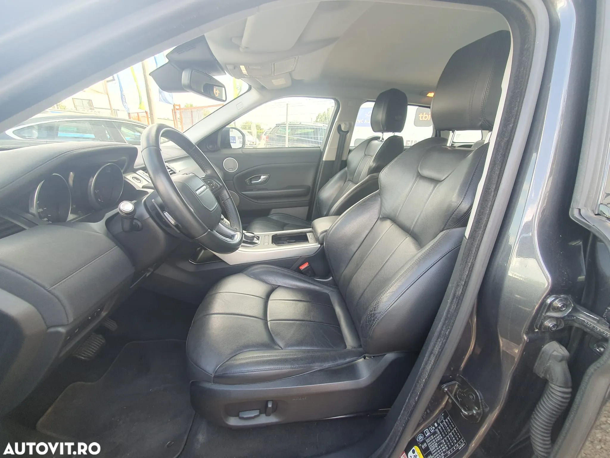 Land Rover Range Rover Evoque 2.0 D150 R-Dynamic - 11