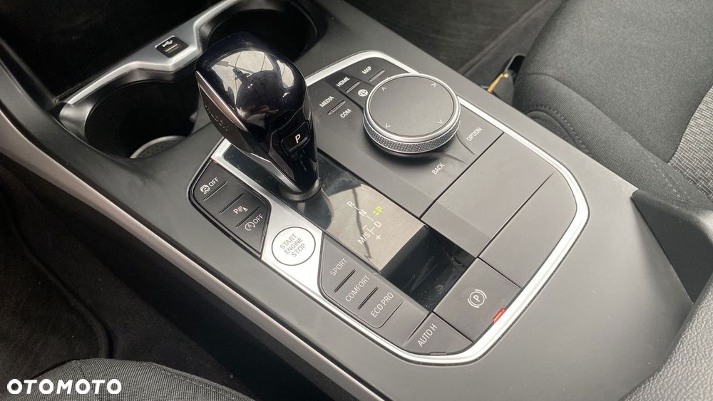 BMW Seria 1 118i Advantage - 18