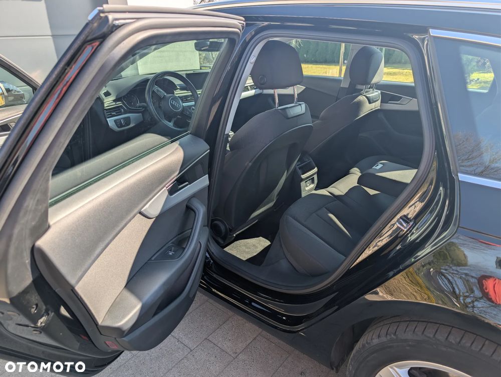 Audi A4 Avant 40 TFSI S tronic - 23